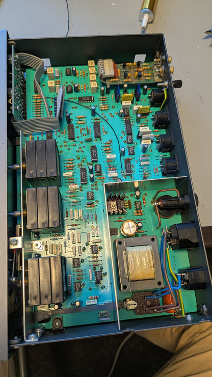 Quad 405-2 eindversterker & Quad 34 voorversterker